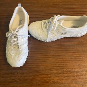 Sketchers lace up shoes